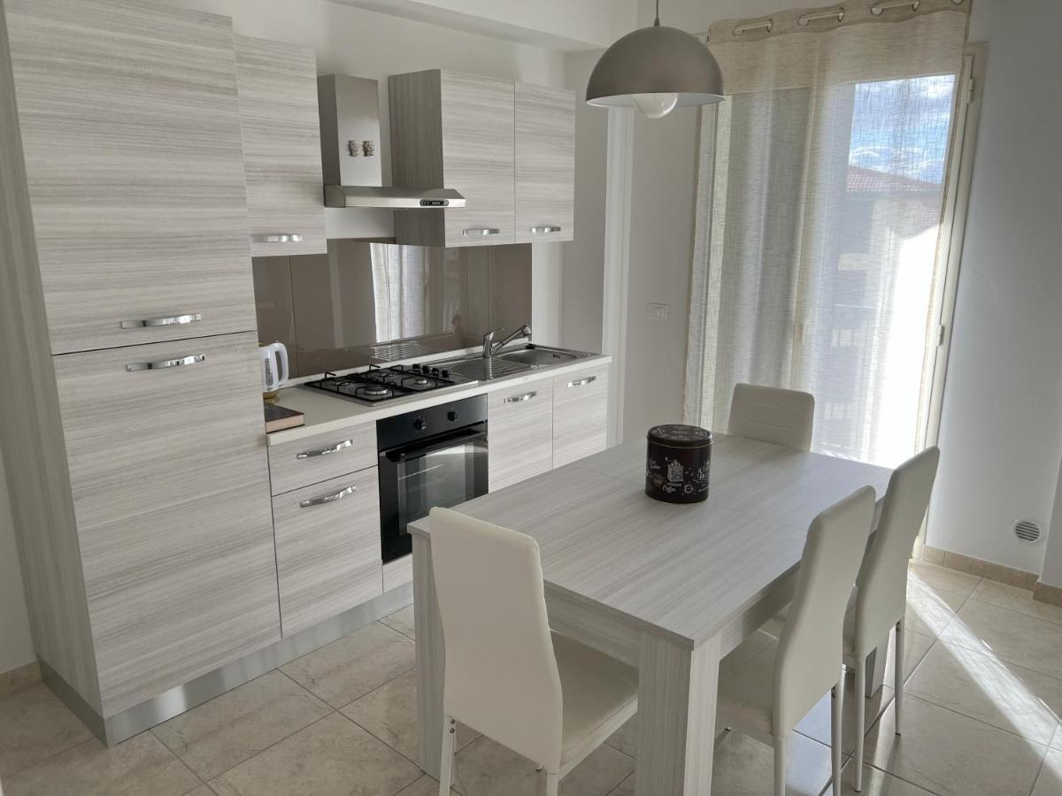 Casa Vacanze Le Tre Scimmiette Paterno  Kültér fotó